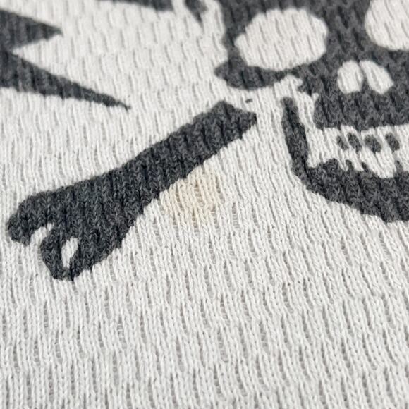 THE CLASH Skull & Crossbones 80s Japan Tour Cut-Off Tee (Off-White | Size M) - Picture 5 of 7